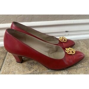 VTG/ SALVATORE FERRAGAMO Red Italian Lea. Gold Love Knot 2.5" HEELS Sz 9 AA